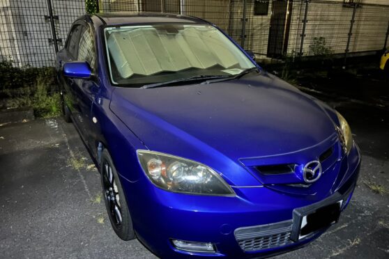 マツダ　アクセラ