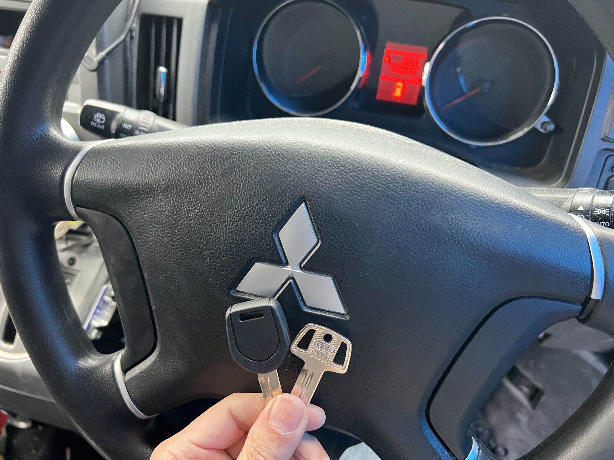 デリカD5鍵作成