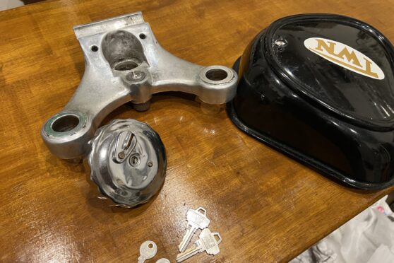 トライアンフ鍵作成